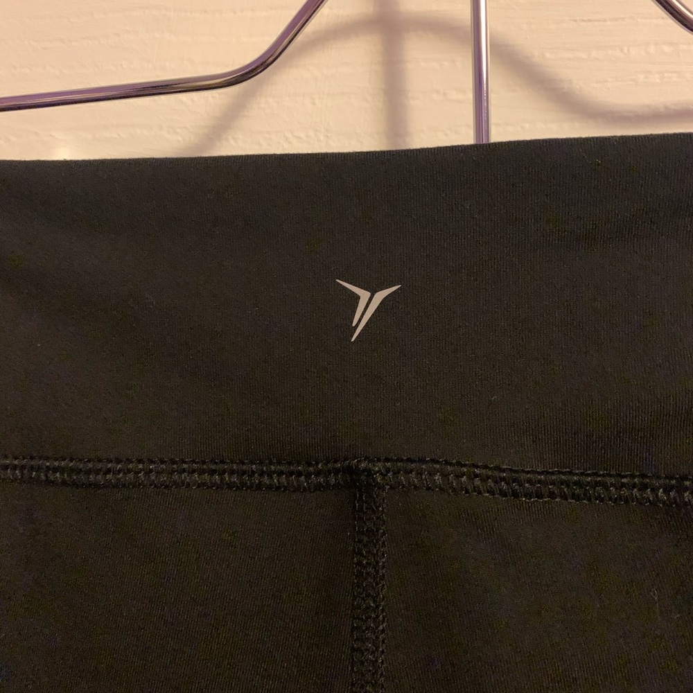 Compression Workout Capri - Picture 4 of 4